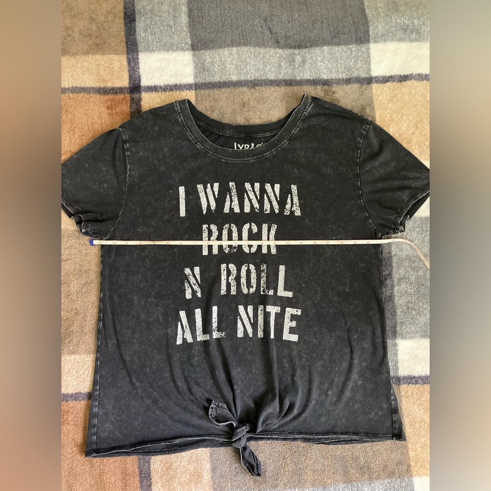 Black Graphic Women's Top - Picture 6 of 9